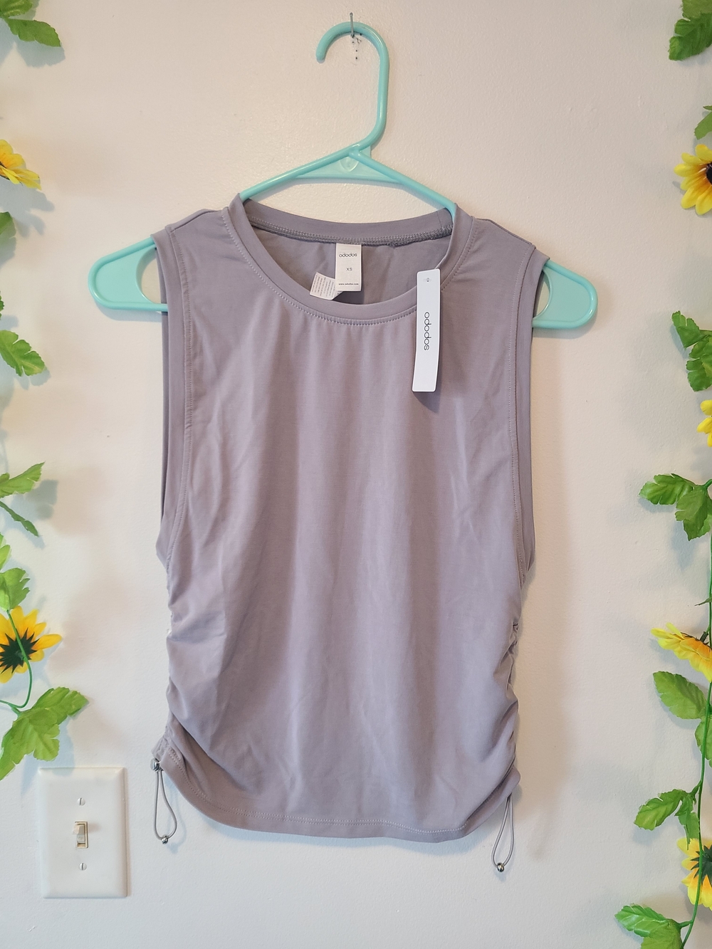 Nwt Ododos XS Ruched Side Tank Top
